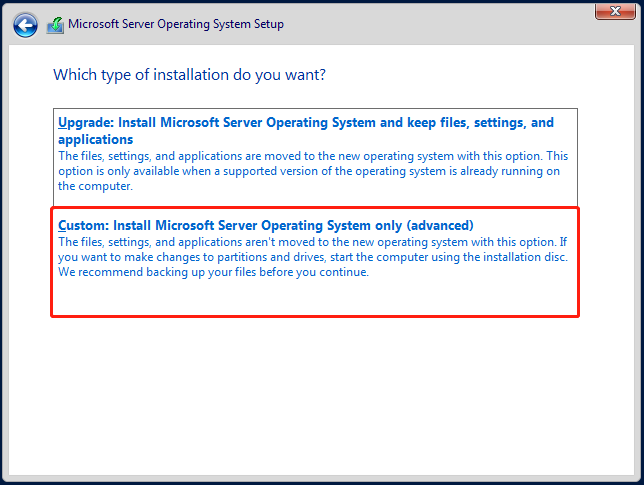   válassza az Egyéni lehetőséget: Csak operációs rendszerű Microsoft Server telepítése (speciális)