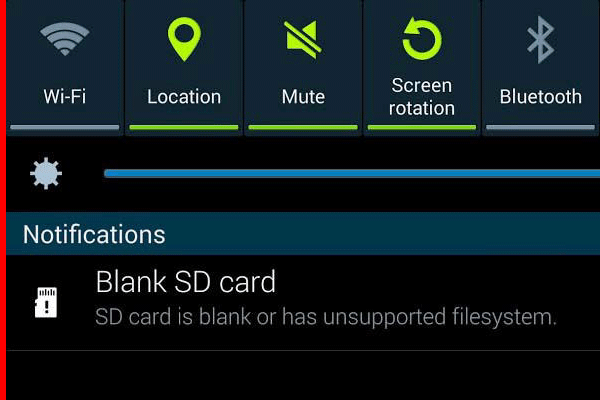 prázdná miniatura SD karty