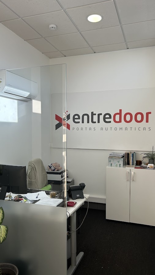Entredoor - Portas e Automatismos foto 7