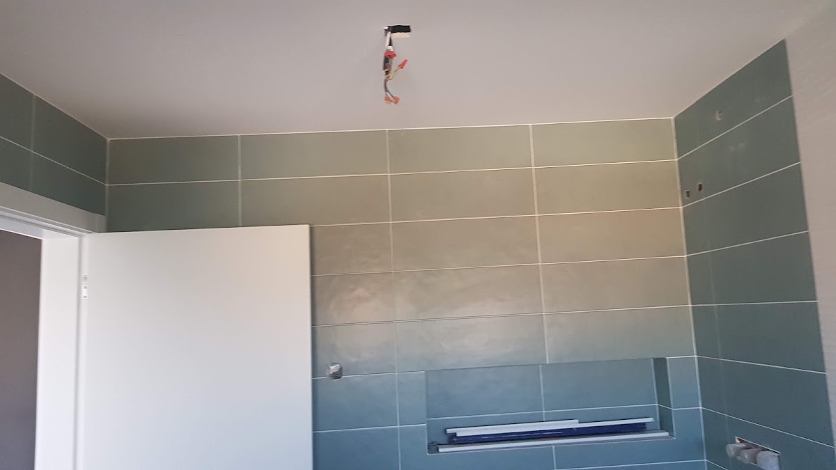 Pisos e Patamares reabilitação urbana lda foto 7