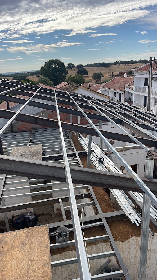 Sezini | Construção Modular - Remodelações - Serralharia civil foto 10