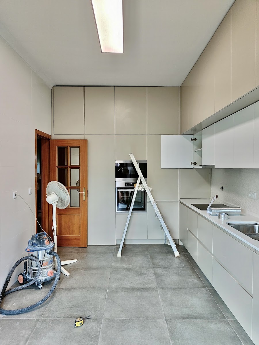 Sr. Obras Almada | 13 Anos | Todas as Obras - Remodelações, Construção, Arquitetura
